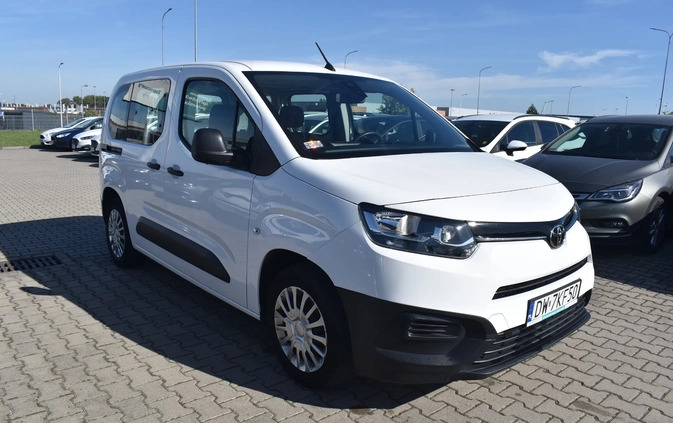 Toyota Proace City Verso cena 67800 przebieg: 150154, rok produkcji 2020 z Trzcianka małe 631